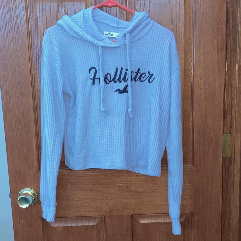 Hollister sweater